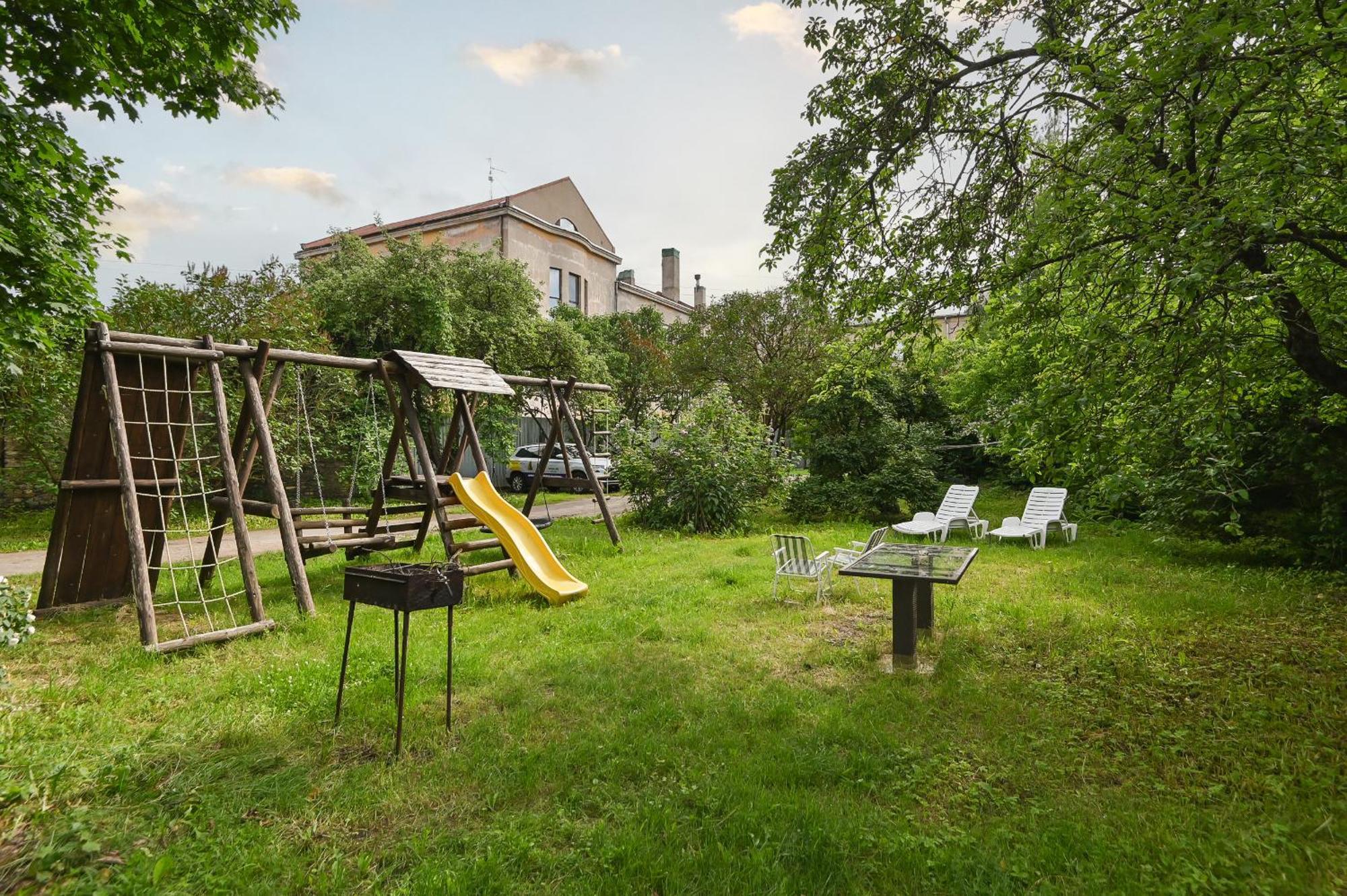 Loft Design Studio Apartment & Free Parking Riga Exterior photo